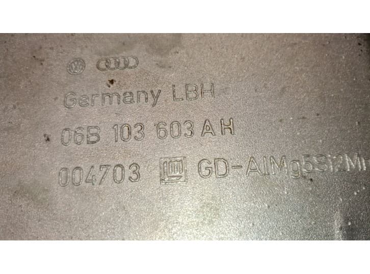 Recambio de carter para audi a4 b7 (8ec) 2.0 referencia OEM IAM 06B103603AH 06B103601CC 8