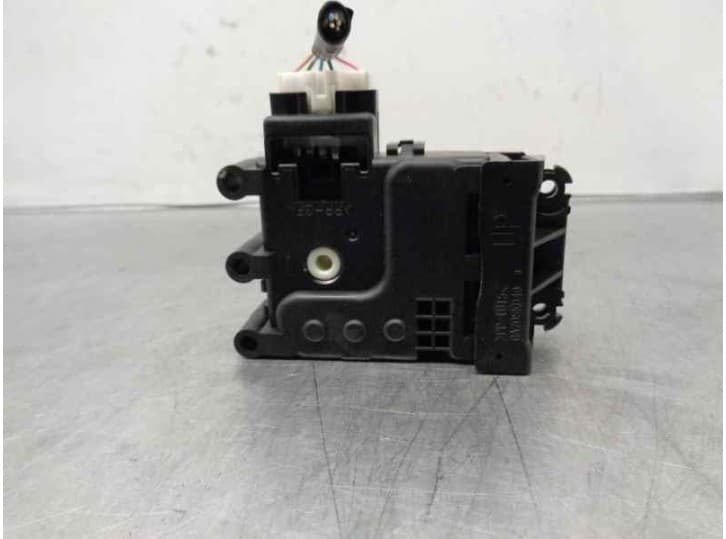 Recambio de motor calefaccion para mazda 3 sedán (bm_, bn_) 2.0 referencia OEM IAM KD4761A70