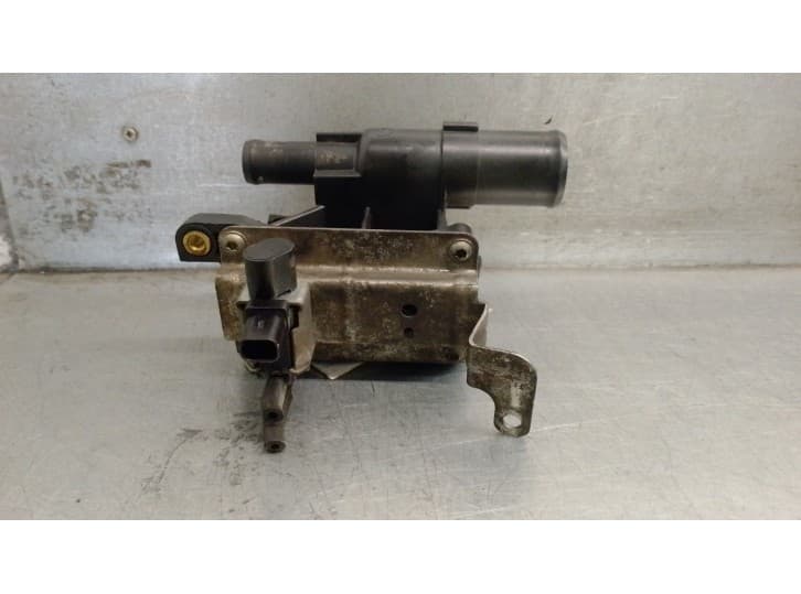 Recambio de termostato para mazda 5 (cw) 1.8 mzr referencia OEM IAM LF941517Z LF941517Z 3