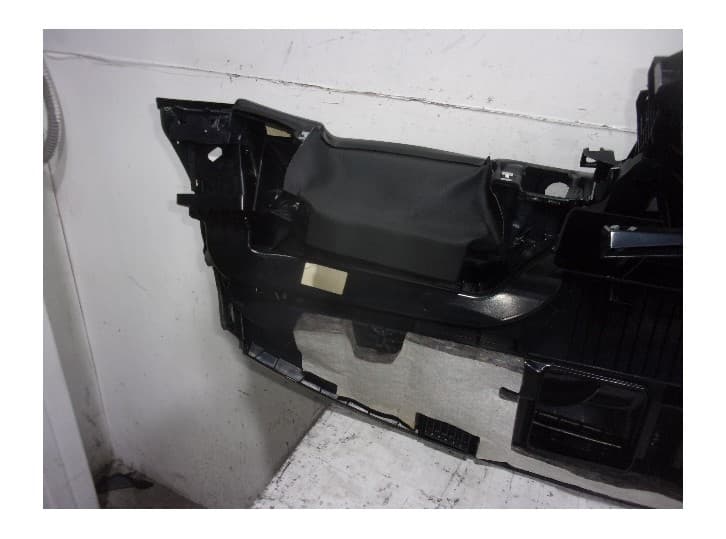Recambio de salpicadero para bmw 1 (e81) 116 d referencia OEM IAM 51459158349 NEGRO 2