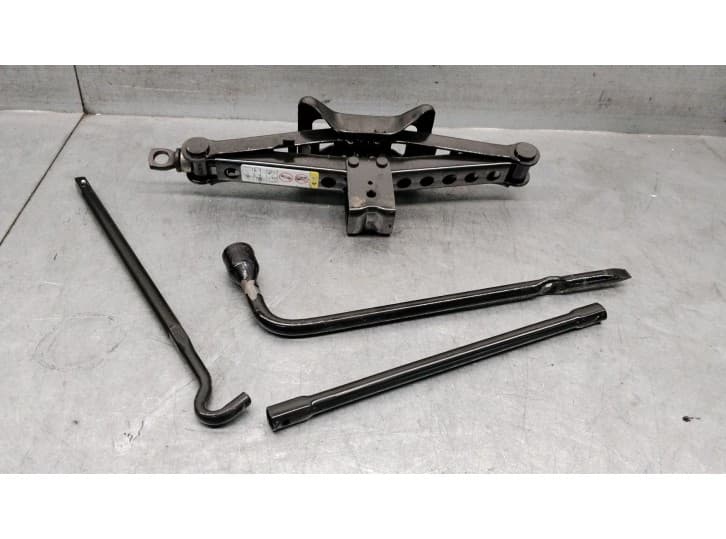 Recambio de gato para dodge journey 2.0 crd referencia OEM IAM 68214659AA 68214659AA 2