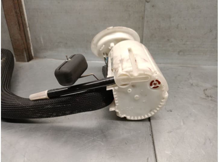 Recambio de aforador para bmw 5 (e60) 520 i referencia OEM IAM 6765778 16117373458 4