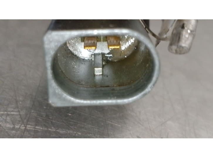 Recambio de inyector para bmw 3 (e46) 320 d referencia OEM IAM 7788609  0445110080 5