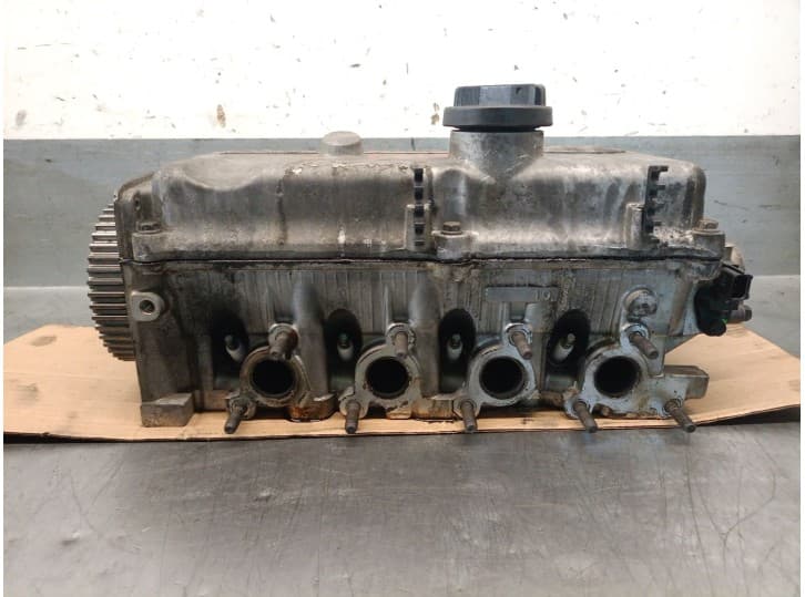Recambio de culata para hyundai getz (tb) 1.1 referencia OEM IAM 2210002810 2210002810