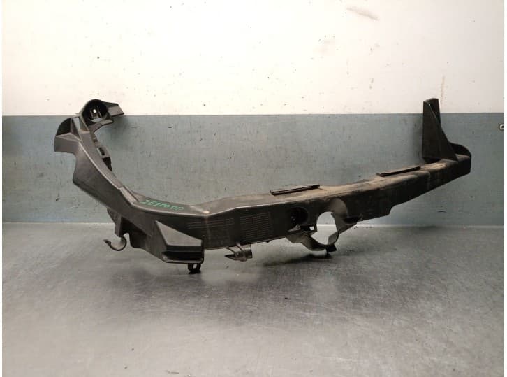Recambio de soporte faro derecho para bmw 3 (e90) 320 d referencia OEM IAM 51647138402