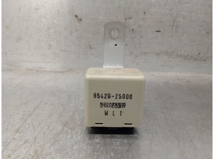 Recambio de rele para hyundai accent ii (lc) 1.5 crdi referencia OEM IAM 9542025000