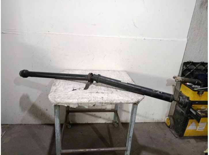 Recambio de transmision central para audi q5 (8rb) 2.0 tdi referencia OEM IAM 8R0521101J