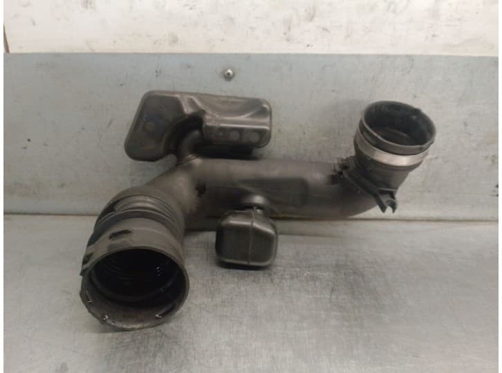 Recambio de tubo para nissan note (e12) 1.5 dci referencia OEM IAM 165763VD0A 165763VD0A