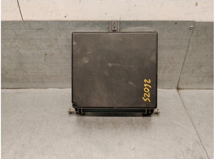 Recambio de caja reles / fusibles para peugeot 205 ii (20a/c) 1.1 referencia OEM IAM H1A 2