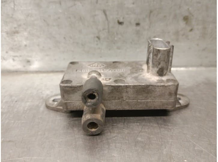 Recambio de sensor para ford mondeo ii sedán (bfp) 2.0 i referencia OEM IAM F48E9J460BB 4