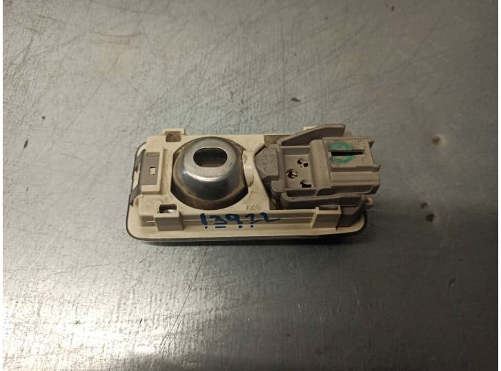 Recambio de luz interior para toyota aygo (_b1_) 1.0 (kgb10_) referencia OEM IAM 812400H010A0 3