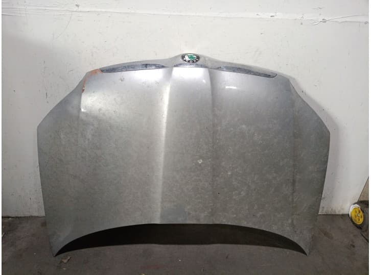 Recambio de capot para skoda yeti (5l) 1.2 tsi referencia OEM IAM 5L0823031 5L0823031