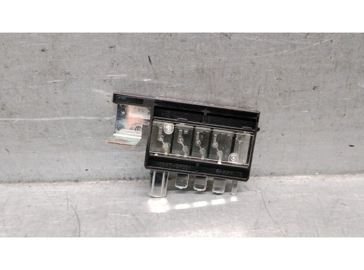 Recambio de caja reles / fusibles para kia niro i (de) e-niro referencia OEM IAM 1898009615