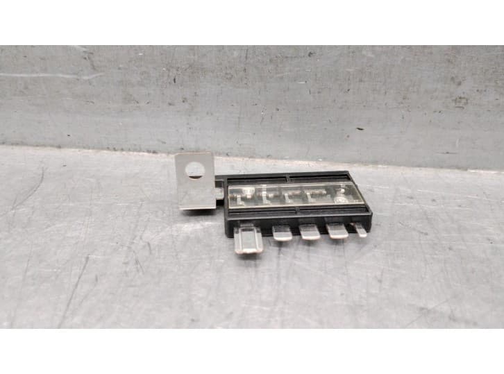 Recambio de caja reles / fusibles para kia niro i (de) e-niro referencia OEM IAM 1898009615 4
