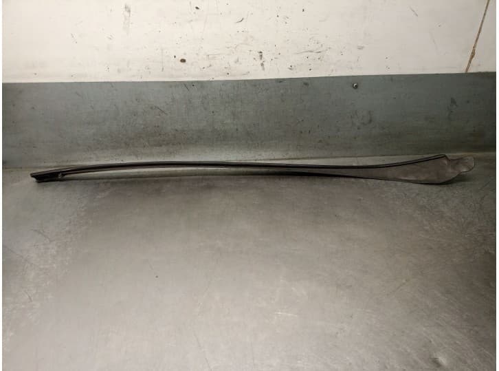 Recambio de molduras delanteras para infiniti qx30 2.2 d awd referencia OEM IAM 23637 3