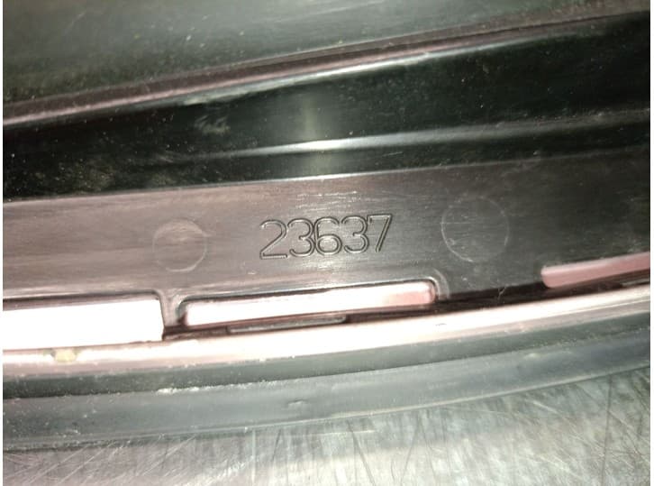 Recambio de molduras delanteras para infiniti qx30 2.2 d awd referencia OEM IAM 23637 4