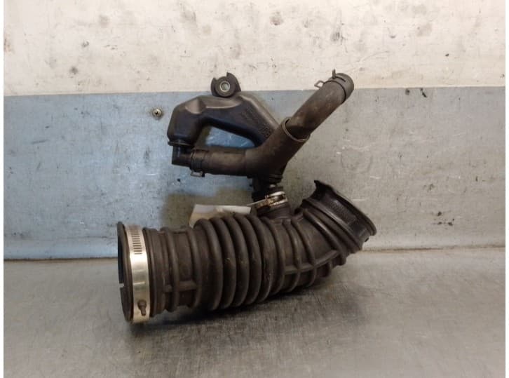 Recambio de tubo para infiniti fx 37 awd referencia OEM IAM 165761CZ0A 165761CZ0A 2