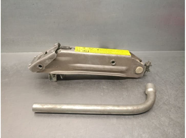 Recambio de gato para audi a4 b5 (8d2) 2.5 tdi referencia OEM IAM 8L0011031A 8L0011031A 2