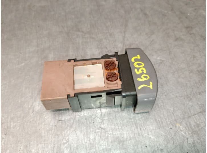 Recambio de interruptor para nissan micra ii (k11) 1.3 i 16v referencia OEM IAM CG13 4