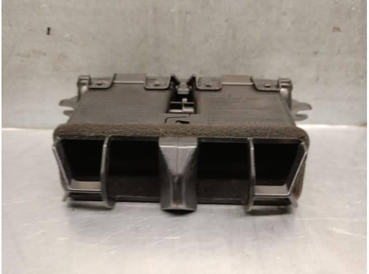 Recambio de aireador para infiniti fx 37 awd referencia OEM IAM 687941BA0A 687941BA0B 2