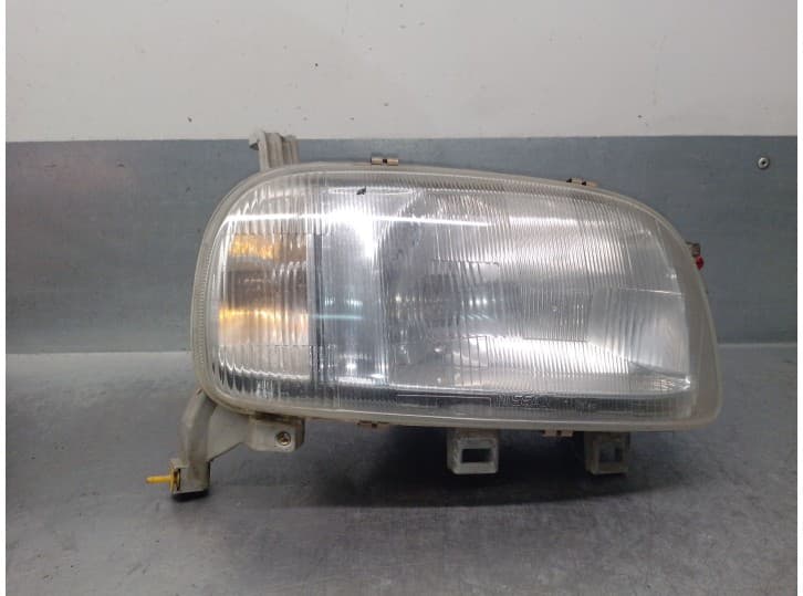 Recambio de faro derecho para nissan micra ii (k11) 1.3 i 16v referencia OEM IAM CG13