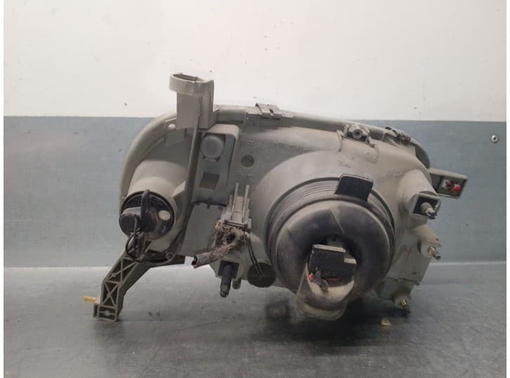 Recambio de faro izquierdo para nissan micra ii (k11) 1.3 i 16v referencia OEM IAM CG13 4