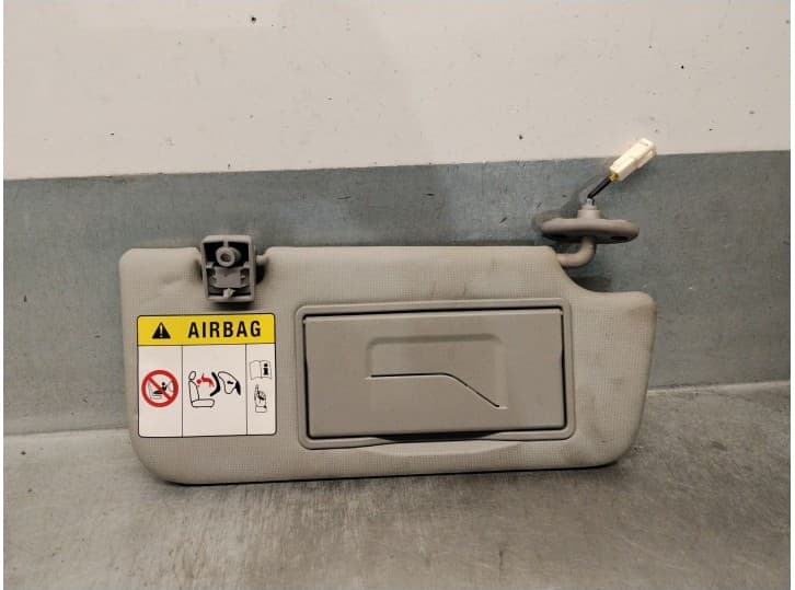 Recambio de parasol derecho para ssangyong tivoli 1.6 xdi 160 referencia OEM IAM 673910