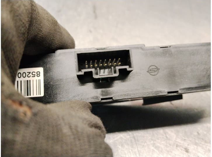 Recambio de warning para ssangyong tivoli 1.6 xdi 160 referencia OEM IAM 8520035000 4