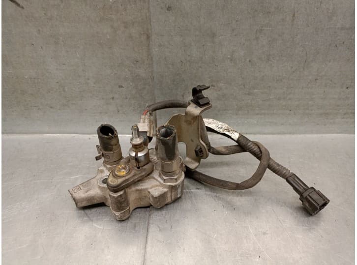 Recambio de inyector para infiniti fx 30d awd referencia OEM IAM 140751BY0A 140751BY0A 2