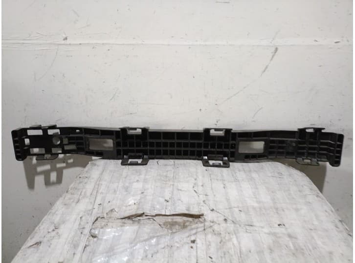 Recambio de refuerzo paragolpes trasero para jeep avenger 1.2 referencia OEM IAM HN09 2