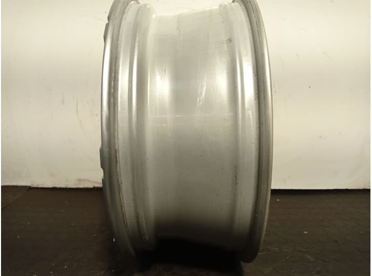 Recambio de llanta para jeep avenger 1.2 referencia OEM IAM 52197382 R176.5X17H2-ET32 2