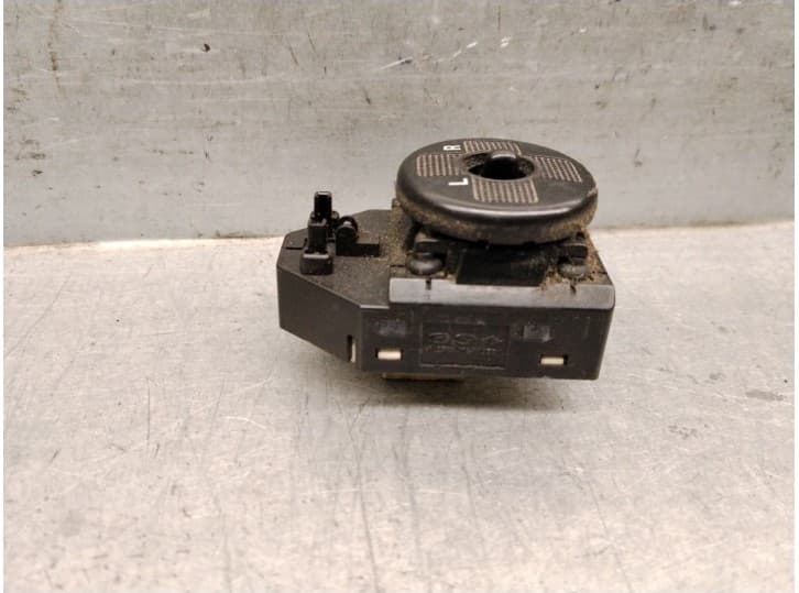 Recambio de mando retrovisor para hyundai tucson (jm) 2.0 crdi referencia OEM IAM 4AE 4