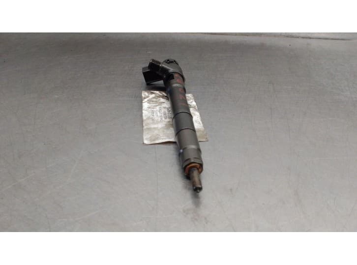 Recambio de inyector para seat leon (5f1) 1.6 tdi referencia OEM IAM 28370681 04L130277D 4