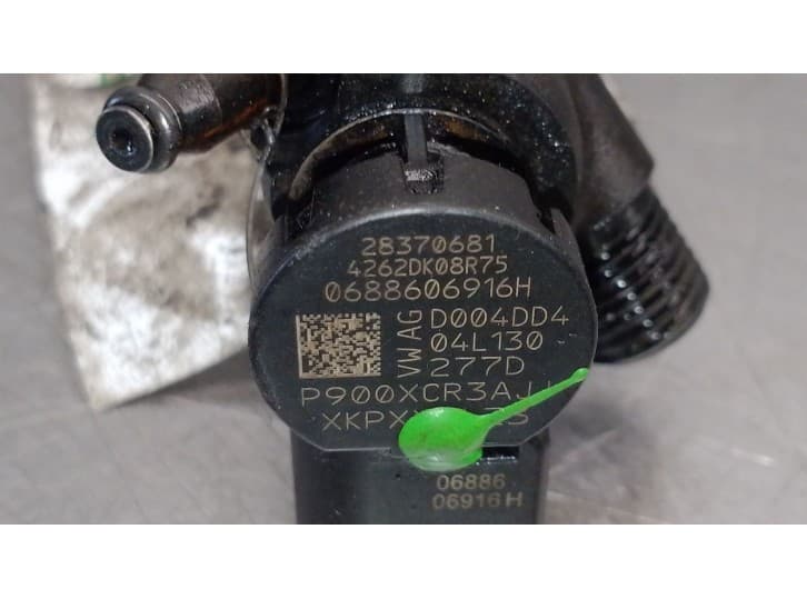 Recambio de inyector para seat leon (5f1) 1.6 tdi referencia OEM IAM 28370681 04L130277D 5