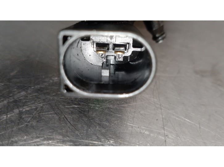 Recambio de inyector para seat leon (5f1) 1.6 tdi referencia OEM IAM 28370681 04L130277D 6
