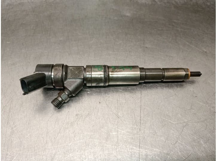 Recambio de inyector para bmw x5 (e53) 3.0 d referencia OEM IAM 7785573  0986435022