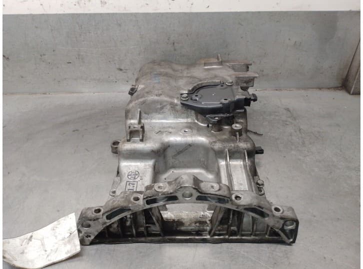 Recambio de carter para kia carens iv 1.7 crdi referencia OEM IAM 215102A311 215102A311 3