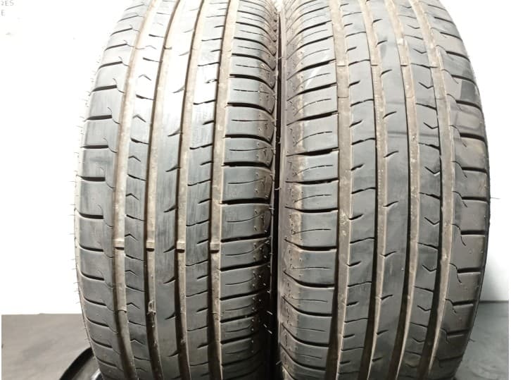 Recambio de neumatico/s para kia carnival ii (gq) 2.9 crdi referencia OEM IAM 21565R1596H 2