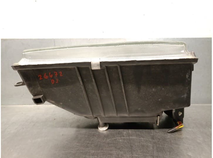 Recambio de faro derecho para seat toledo i (1l2) 1.9 tdi referencia OEM IAM AFN 4