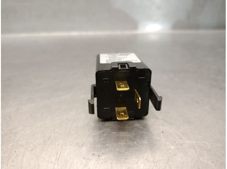 Recambio de rele para hyundai santa fé i (sm) 2.4 16v referencia OEM IAM 9555039000 3