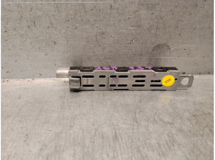 Recambio de antena para audi a1 (8x1, 8xk) 1.6 tdi referencia OEM IAM 8X0035225J 2