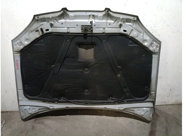 Recambio de capot para daewoo nubira sedán (j200) 1.8 referencia OEM IAM 96549011  96549011 2