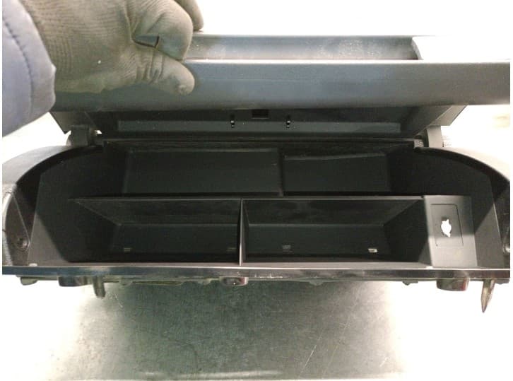 Recambio de guantera para audi a3 (8p1) 2.0 fsi referencia OEM IAM 8P1857035J 8P1857035J 5
