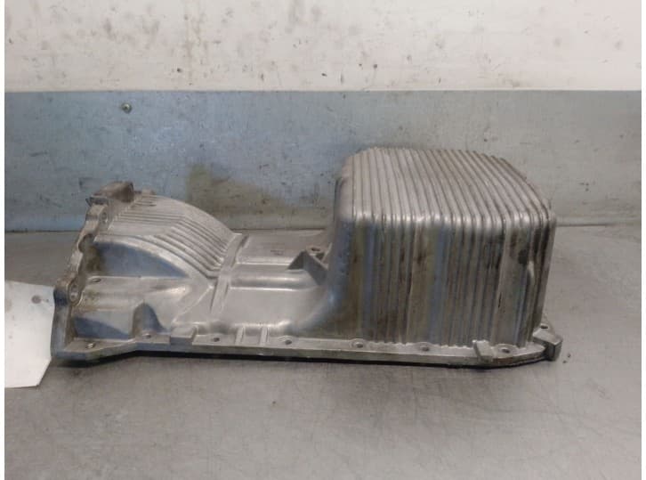 Recambio de carter para hyundai tucson (jm) 2.0 referencia OEM IAM 2152123603 2152023604 3