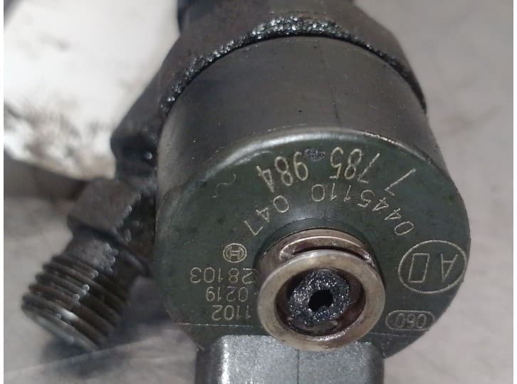 Recambio de inyector para bmw x5 (e53) 3.0 d referencia OEM IAM 7785984  0445110047 5