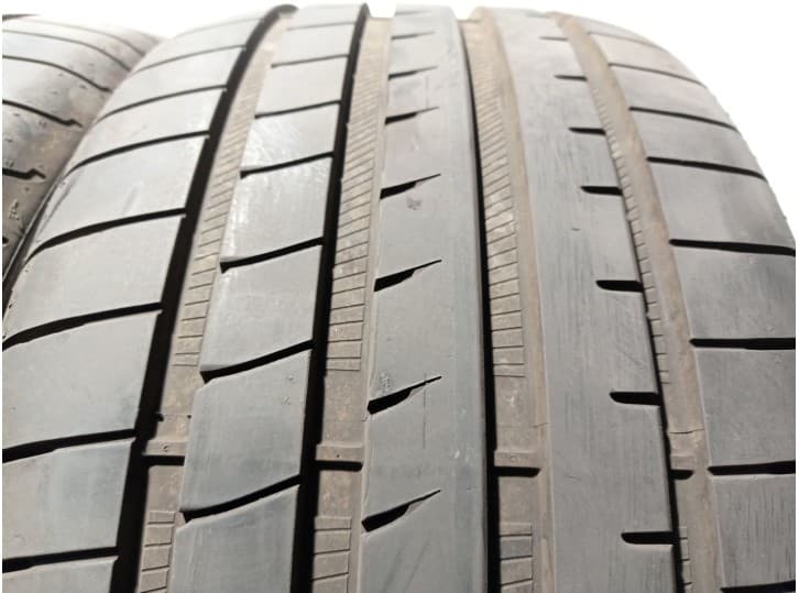Recambio de neumatico/s para lexus is ii (_e2_) 220d (ale20) referencia OEM IAM 25540R1899Y 3