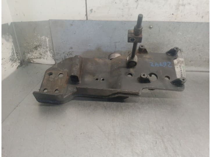 Recambio de soporte alternador para tata safari (42_fd) 3.0 d referencia OEM IAM DISCOR07 4