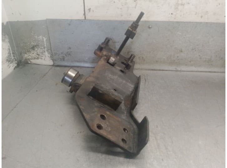 Recambio de soporte alternador para tata safari (42_fd) 3.0 d referencia OEM IAM DISCOR07 5