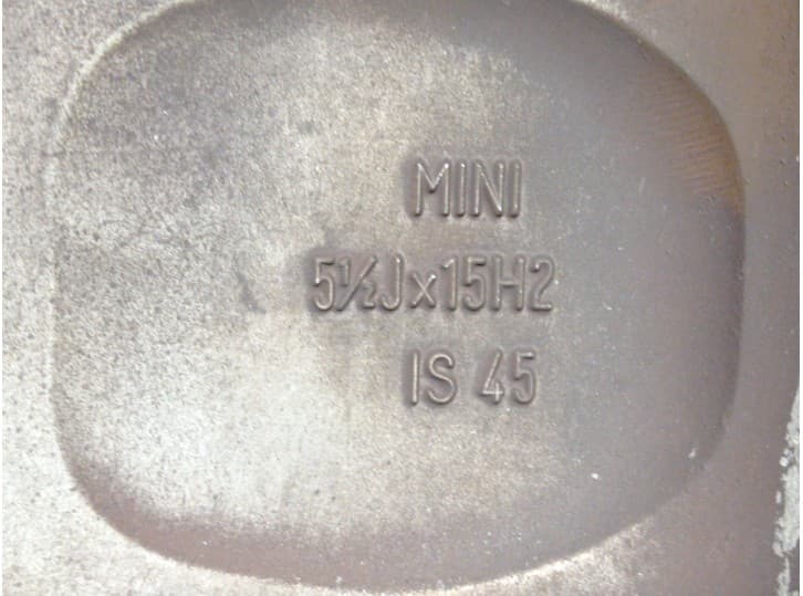 Recambio de llanta para mini mini (r56) one referencia OEM IAM 6768498 R1551/2JX15H2IS45 4