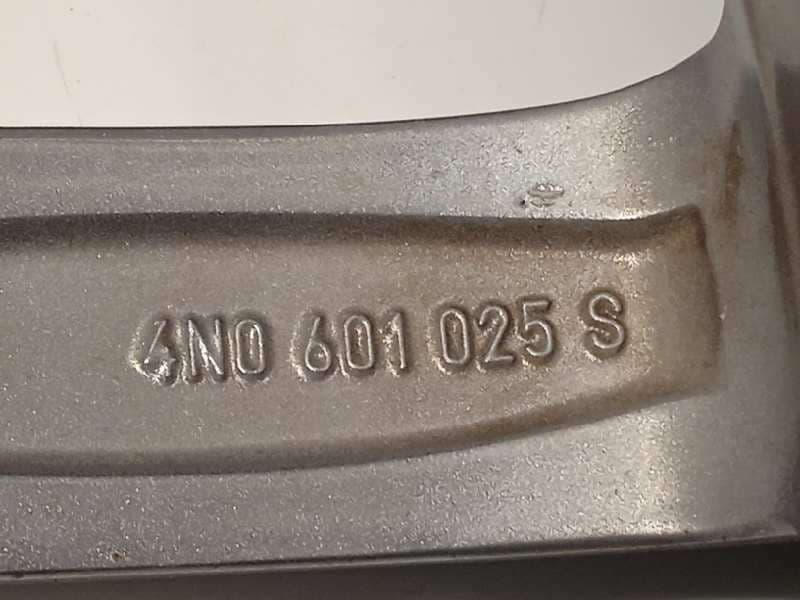 Recambio de llanta para audi a8 (4n2/4n8) 50 tdi quattro referencia OEM IAM 4N0601025S 7